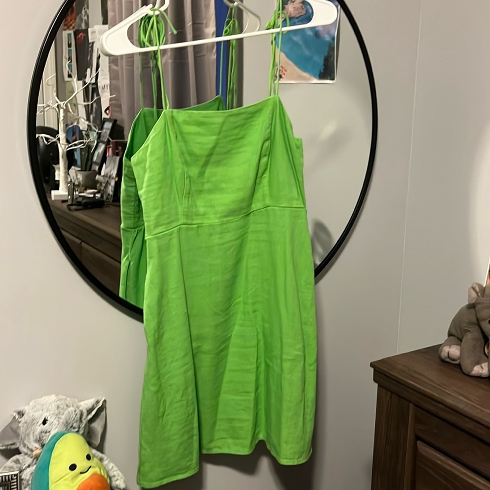 Green Old Navy sundress size smalll